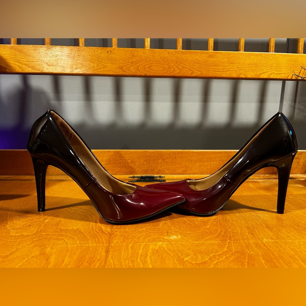 Ombré red and black high heels